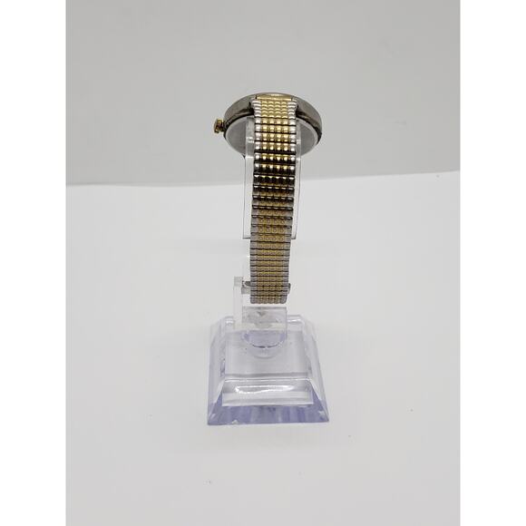 Carriage by Timex men' watch. Gold face with black accents. Water resistant - Picture 4 of 8